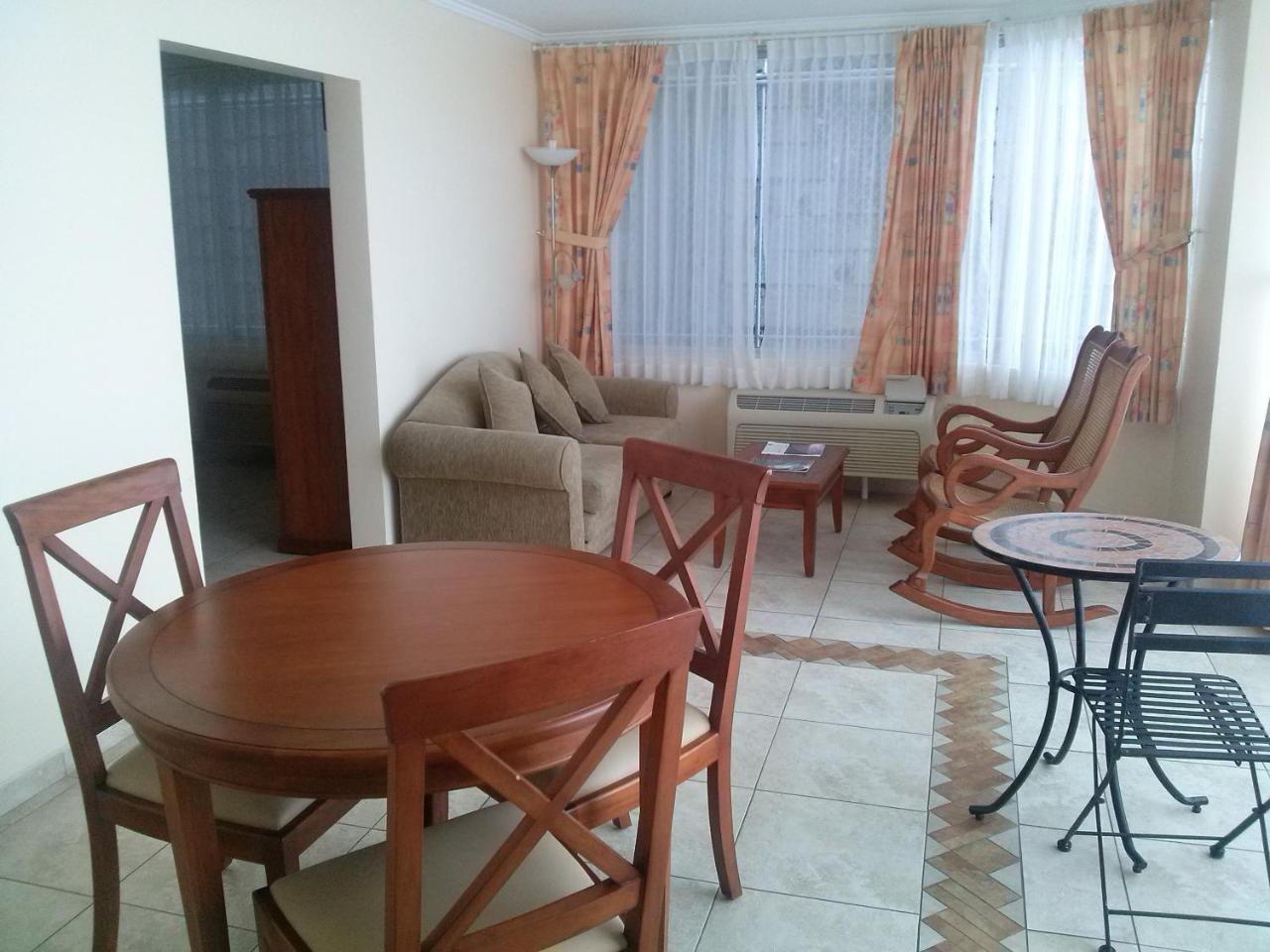 Hotel El Marques Atacames Rom bilde